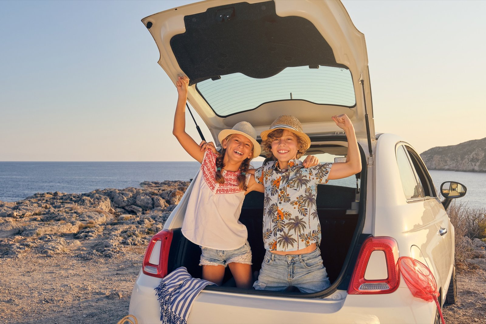 Mallorca road and landscape for choosing the right rental car